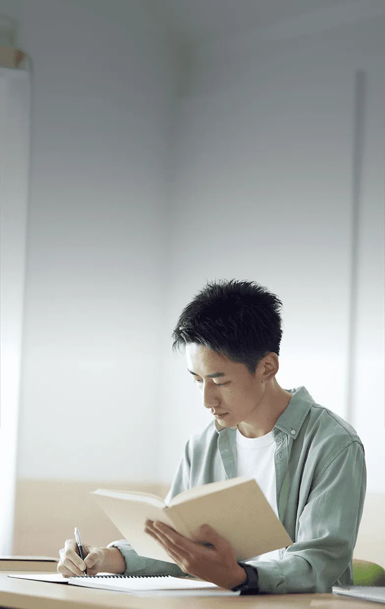 大学卒業同等の「高度専門士」を付与！大学院進学や就職に有利に