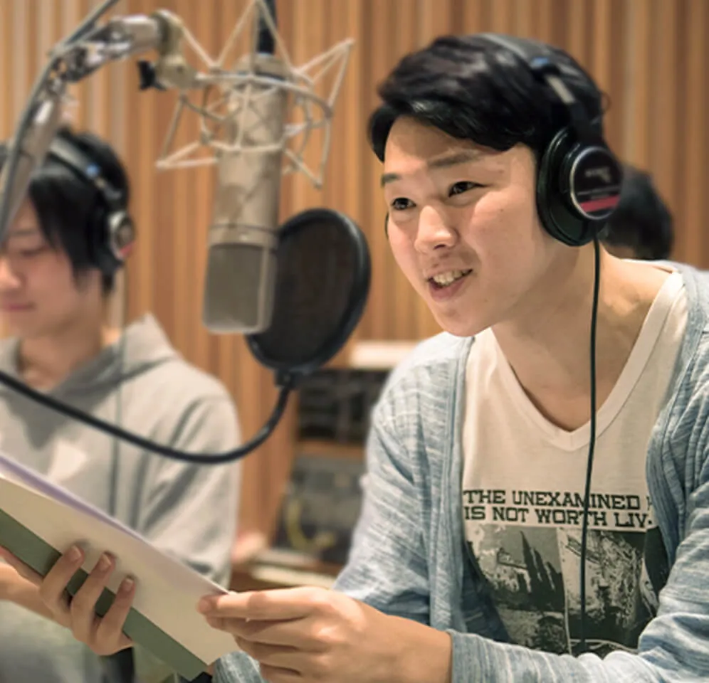「声の表現者」として必要不可⽋な発声・発音法や表現力・コミュニケーション力を磨き、