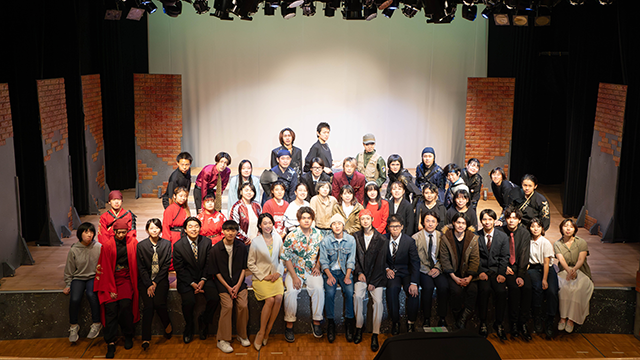 演劇での集合写真